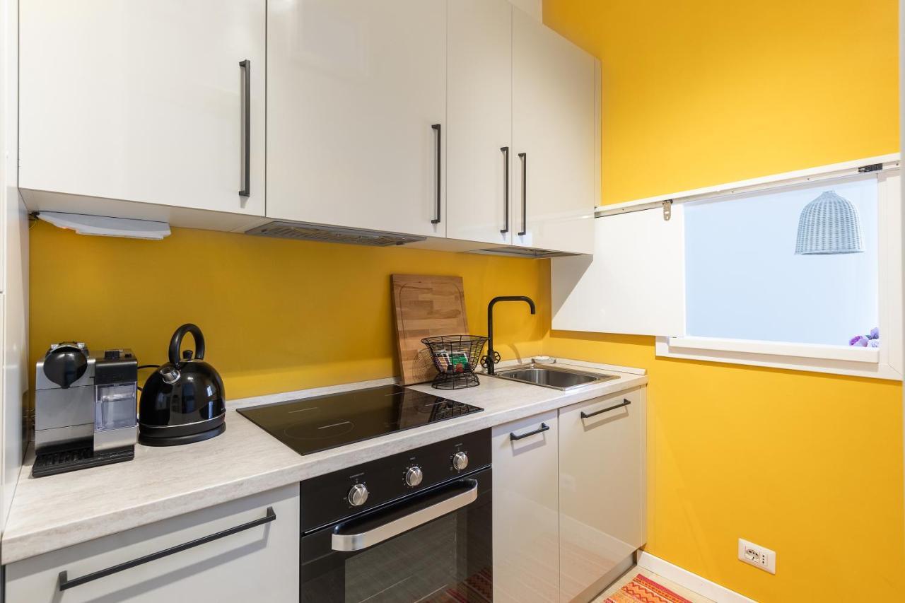 West Park Suite With Parking By Holiday Solutions Côme Esterno foto